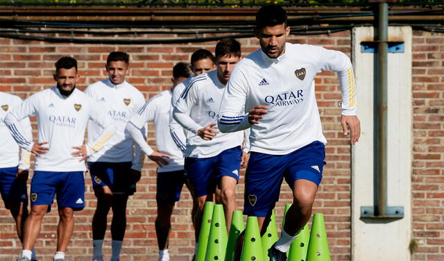Entrenamiento de Boca Juniors previo al partido contra Santos. Foto: BocaJuniors/Facebook