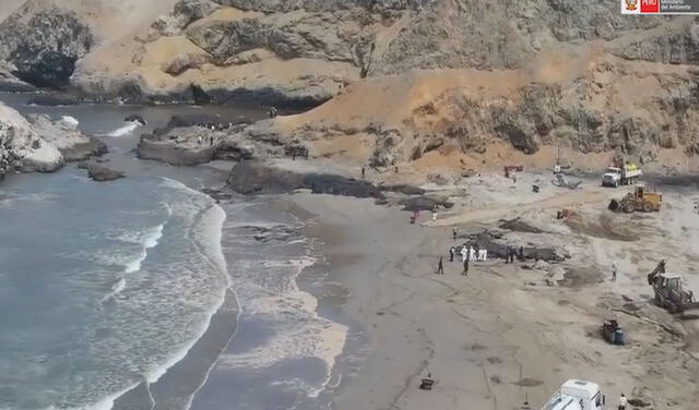 Así luce la playa tras derrame de petróleo. Foto: Ministerio del Ambiente