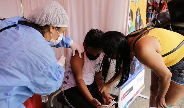 Vacunación de menores de 5 a 11 años inició este lunes 24 de enero. Foto:  John Reyes/La República