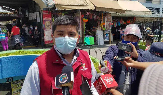 El funcionario Elvis Arias señaló que contratarán a 50 personas para la fiscalización. Foto: Wilder Pari/URPI