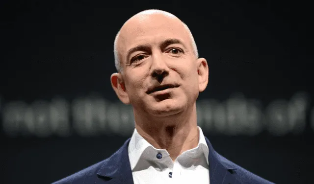 Jeff Bezos, fundador de Amazon, es egresado de la Universidad de Princeton