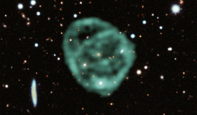 Imagen real del ORC captada por el radiotelescopio MeeRKAT. Foto:  J. English/EMU/DES.