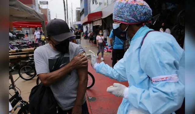 Según el ministro de Salud, Hernando Cevallos, los casos de infectados por la variante ómicron asciende a 12. Foto: John Reyes/La República