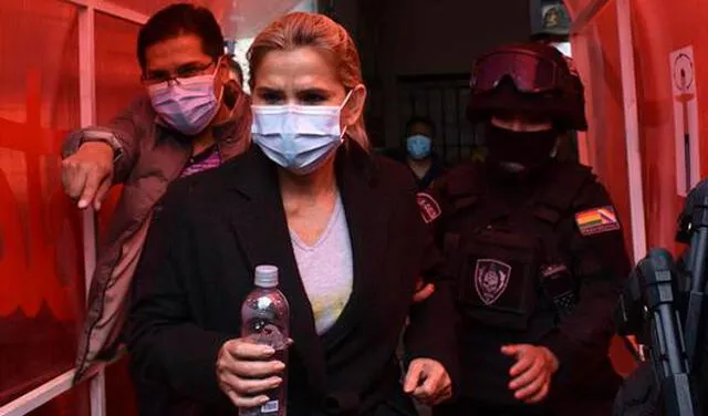 Jeanine Áñez se descompensa en la cárcel tras declararse en huelga de hambre