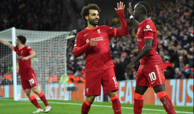 Salah y Mané son compañeros en la delantera del Liverpool desde hace varias temporadas. Foto: EFE