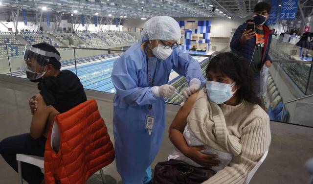 Vacunatón durará un promedio de 36 horas y se espera inmunizar a una gran cantidad de personas. Foto: Carlos Félix / La República