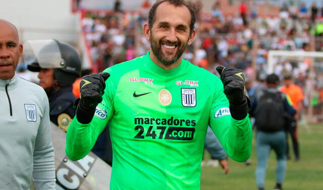 Hernán Barcos marcó el gol del triunfo de cabeza