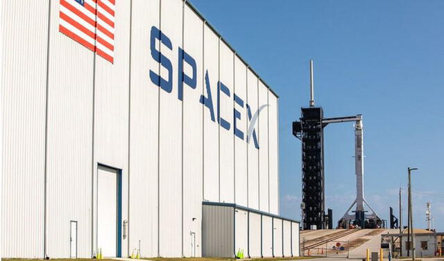 SpaceX se fundó en el 2002. Creó la constelación de satélites Starlink para brindar internet a todo el mundo | Foto: NASA