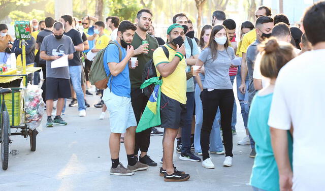 El informe de la Alcaldía de Río detectó que muchos hinchas no cumplieron las medidas básicas de bioseguridad. Foto: Twitter/El Primer Palo