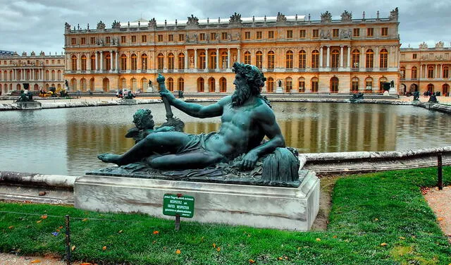 El Palacio de Versalles ostenta el esplendor de las antiguas cortes reales de Francia. Foto: Flickr