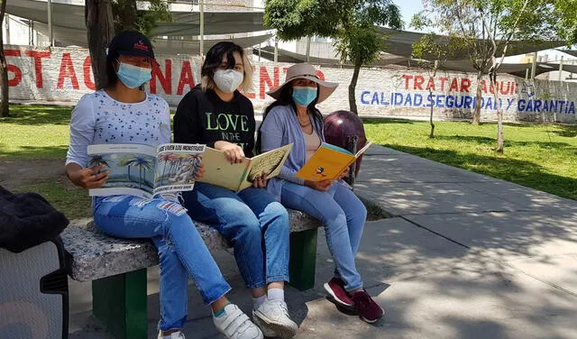 El objetivo es facilitar los libros a las personas en espacios públicos. Foto: Wilder Pari/URPI