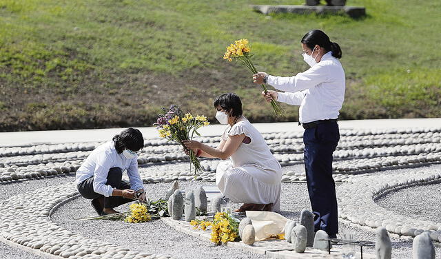 Homenaje. La obra de Lika Mutal recibe visitas de familiares. Foto: difusión