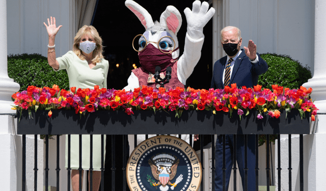 El personaje del conejo de Pascua también forma parte de las actividades que realiza la Casa Blanca durante el último día de Semana Santa. Foto: AFP