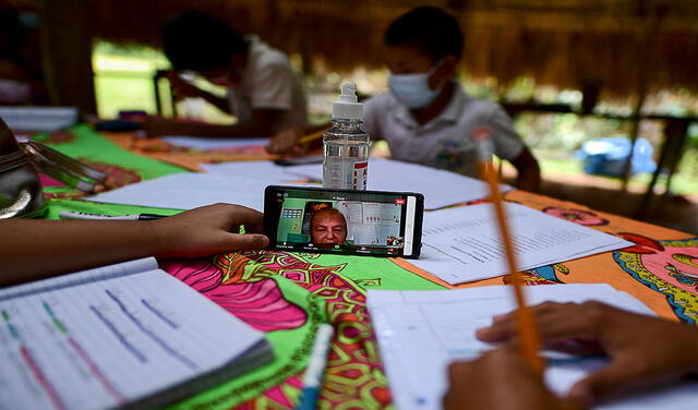 Panamá, como el resto de naciones, tuvo que adaptarse a las clases virtuales ante la propagación del coronavirus. Foto: AFP