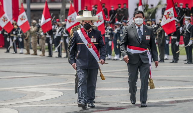 El presidente Pedro Castillo junto al ministro de Defensa, Walter Ayala. Foto: Presidencia
