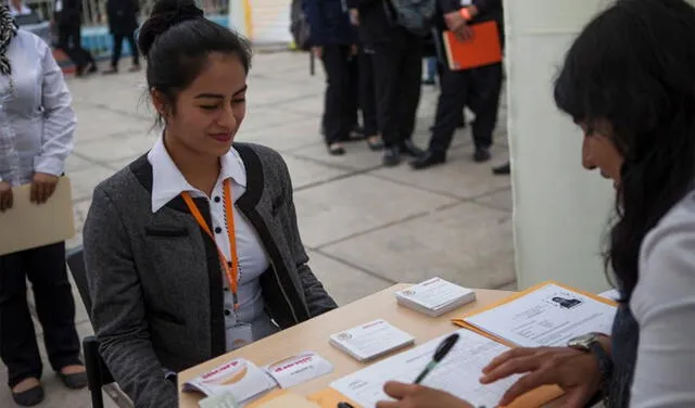 Junto con el CV, la carta de solicitud de empleo busca potenciar las cualidades de quien se postula. Foto: Andina