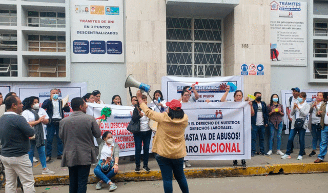 Trabajadores de Reniec en Piura acatan paro de 48 horas. Foto: La República