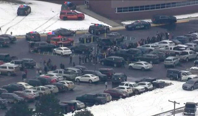 EE. UU.: tres estudiantes muertos y seis heridos en nuevo tiroteo en escuela secundaria de Michigan
