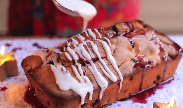 Queque navideño de berries Queque navideño de berries