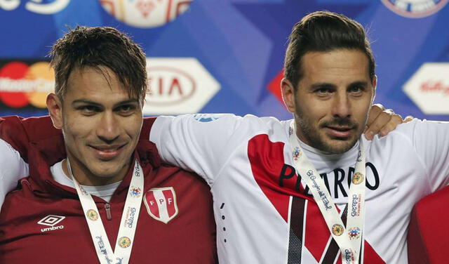 Claudio Pizarro y Paolo Guerrero lograron el tercer lugar con la selección peruana en la Copa América Chile 2015. Foto: EFE