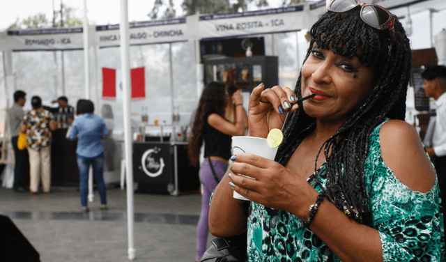 El pisco sour es una cóctel muy consumido por los peruanos. Foto: Hanslitt Cruzado / La República