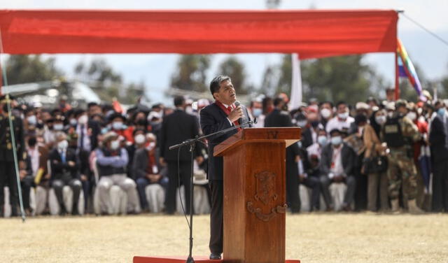 Presidente de la Asamblea de Gobiernos Regionales da discurso de bienvenida. Foto: Aldair Mejía/La República