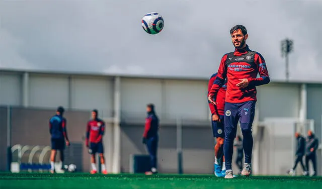 Entrenamiento de Manchester City previo al partido contra Chelsea. Foto: ManCity/Twitter