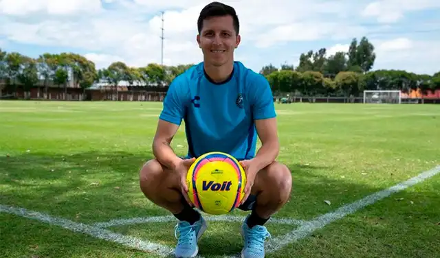 El 'Gringo' Torres jugó el mundial de 2010 con los Estados Unidos. Foto: Record El 'Gringo' Torres jugó el mundial de 2010 con los Estados Unidos. Foto: Record