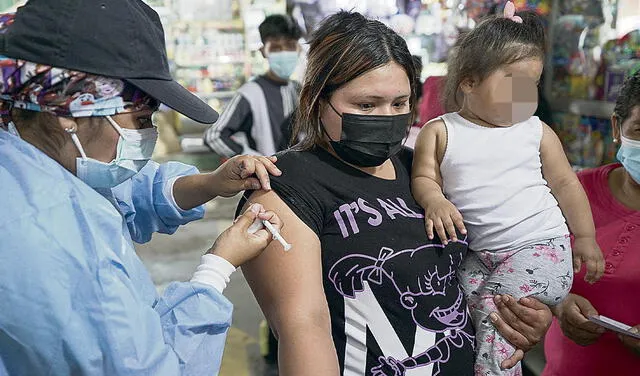 Vacunación en Perú, COVID-19
