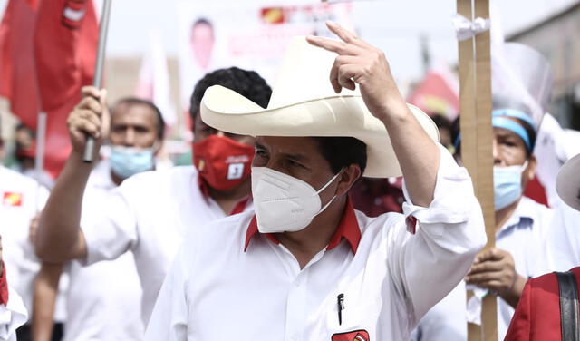 Pedro Castillo, candidato presidencial por el partido Perú, enfatizó en que se “tienen que terminar los sueldos dorados a congresistas y ministros”. Foto: John Reyes / La República