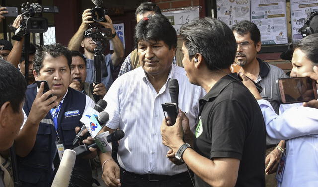 Evo Morales iría a &#34;refugiarse&#34; en Cuba y no volverá a su país, según ministro boliviano