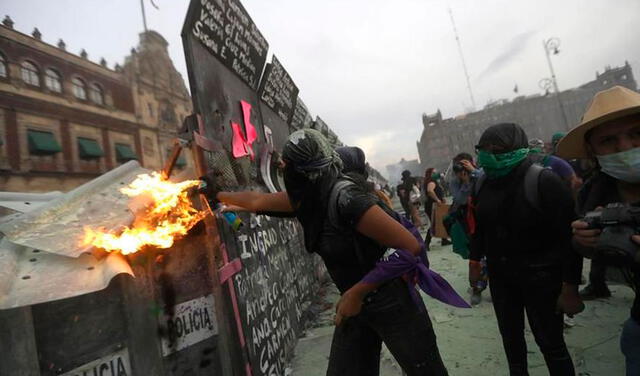 Día de la mujer: violencia en marcha deja al menos 81 heridas en México