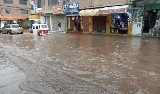 Bajo agua. Juliaca por las inundaciones se ganó el título de "La Venecia del Altiplano". Foto: Juan Carlos Cisneros/La República
