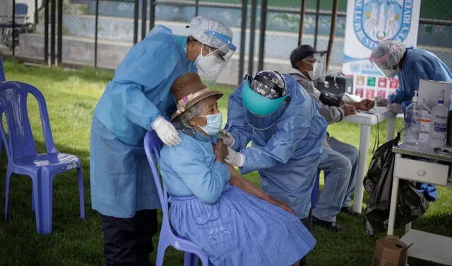 Así se desarrolló la jornada de vacunación de adultos mayores en Lima y Callao