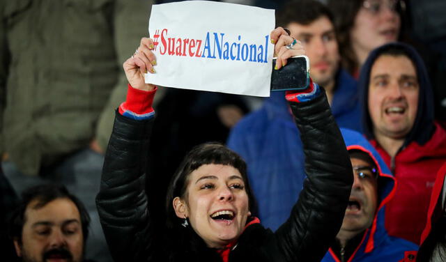 En los últimos días, los hinchas de Nacional han llevado a cabo una intensa campaña en estadios y redes sociales por el regreso de Luis Suárez. Foto: EFE