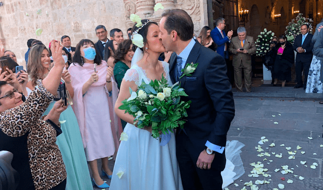 Yamila Osorio contrajo matrimonio en la iglesia de Cayma. Foto: Facebook