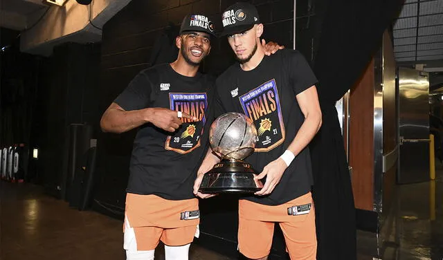 Chris Paul y Devin Booker son las estrellas de Phoenix Suns. Foto: AFP