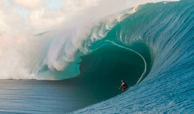 Las olas de Teahupo'o están entre las más famosas en el mundo del surf. Foto: Red Bull Content Pool