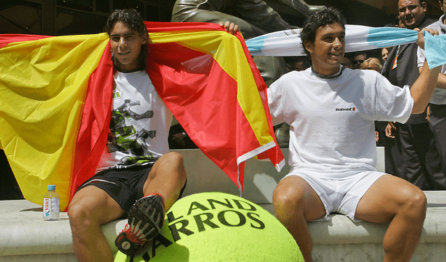 Mariano Puerta y Rafael Nadal, posando ante las cámaras antes de la gran final de 2005.