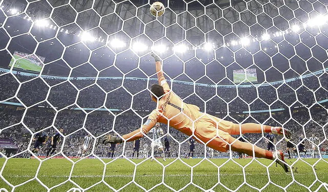 Oportunidad. Paulo Dybala tuvo minutos en el partido. Foto: EFE