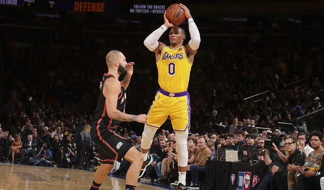 Russell Westbrook hizo 31 puntos y fue la gran estrella de los Lakers contra los Knicks. Foto: AFP