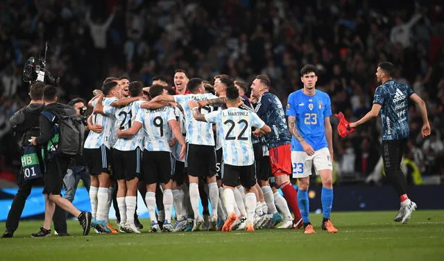Argentina celebra un título en Wembley por primera vez en la historia. Foto: EFE.