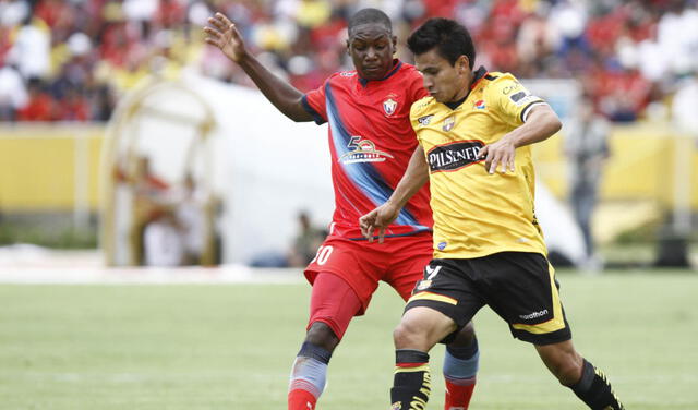 Saritama jugó en varios equipos grandes de Ecuador. Foto: Archivo