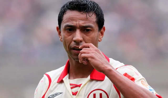 Nolberto Solano regresó al Perú para jugar con la 'U'. Foto: Líbero