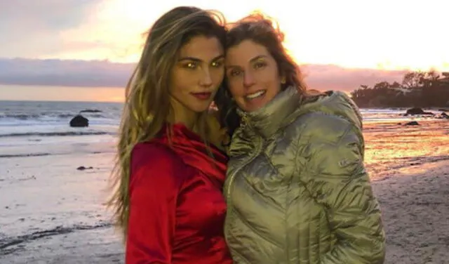 Bárbara Cayo junto a su hija Alessia Rovegno, quien ahora es pareja de Hugo García.