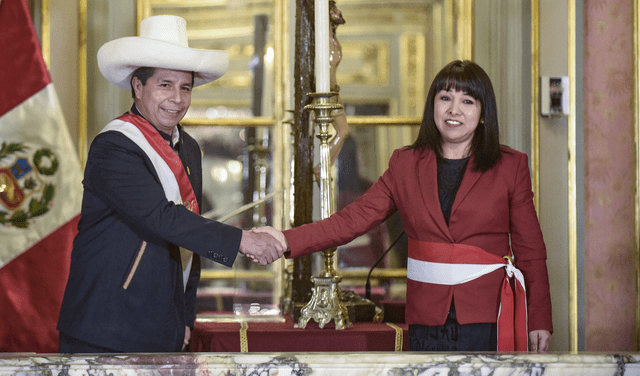 Mirtha Vásquez juró como nueva titular de la Presidencia del Consejo de Ministros. Foto: Presidencia