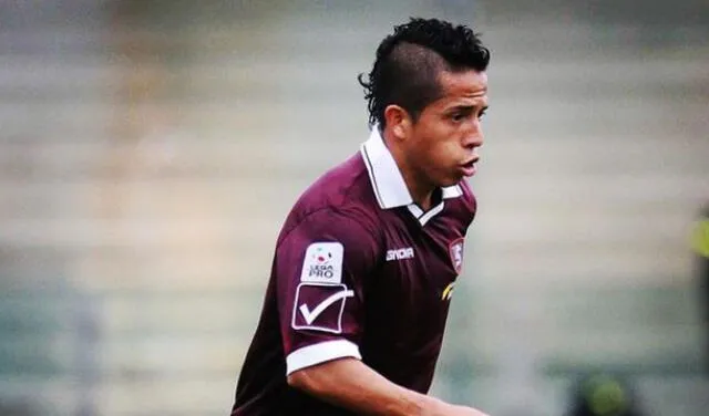 Merino jugó en el Salernitana entre el 2009 y el 2011. Foto: Instagram