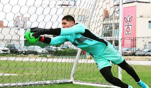 Ángel Zamudio debutó profesionalmente con Unión Comercio. Foto: Ángel Zamudio (Instagram)
