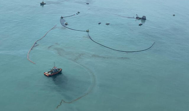 Nuevo derrame de petróleo en Ventanilla. Foto: Aviación Naval