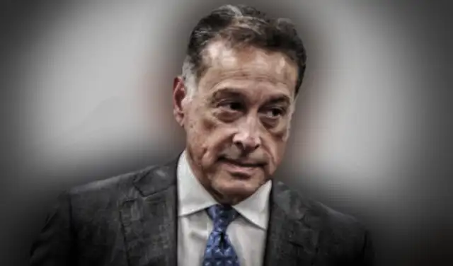 Gerardo Sepulveda impediemtno de salida.